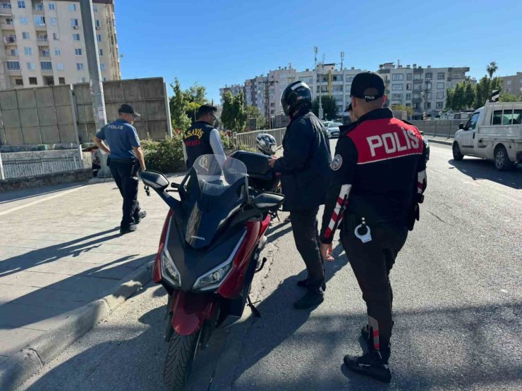 Mersin polisinden denetim: 2 çalıntı motosiklet ele geçirildi, 237 bin TL ceza uygulandı