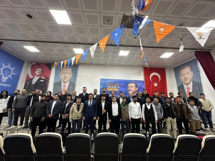 AK Parti Çıldır Gençlik kolları Kongresi Yaptı