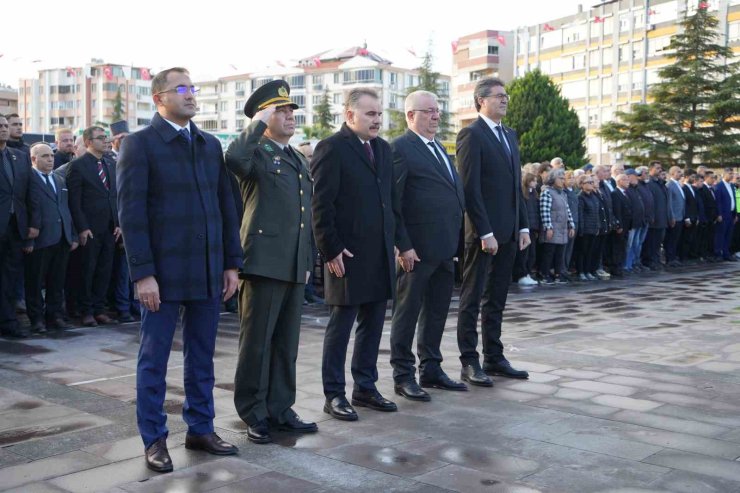 Atatürk Edremit’te özlemle anıldı