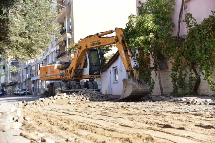 İncirliova Zafer Mahallesi’nin en büyük iki caddesi yenileniyor