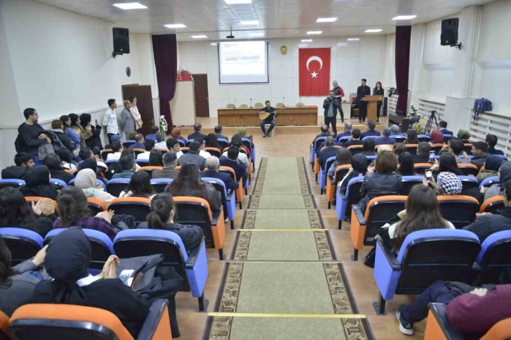 FÜ’de Öğretmenler Günü programı düzenlendi