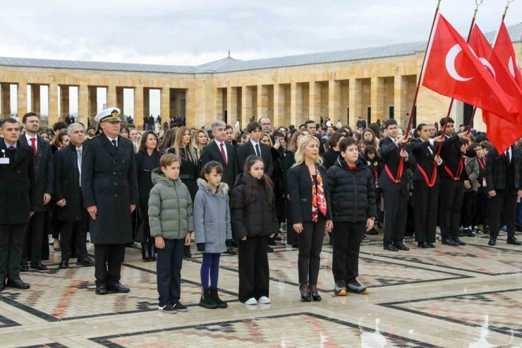 ’24 Kasım’ öncesi Başöğretmen Atatürk’e anlamlı ziyaret