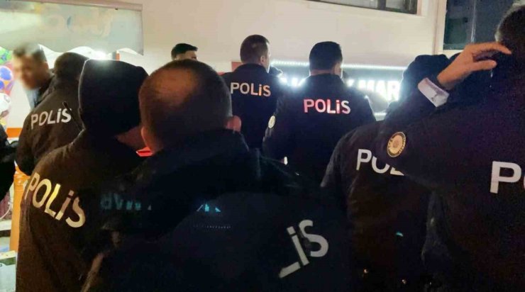 Aksaray’da 5 gencin kavgası emniyeti alarma geçirdi