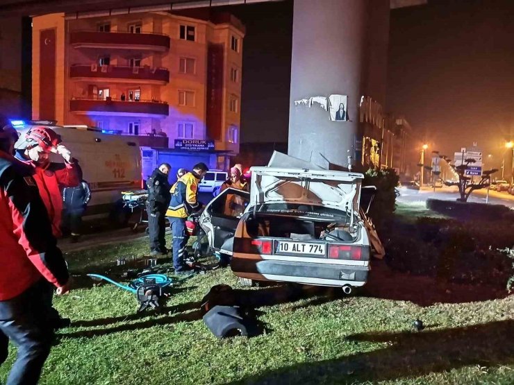 Balıkesir’de feci trafik kazası: 1 ölü