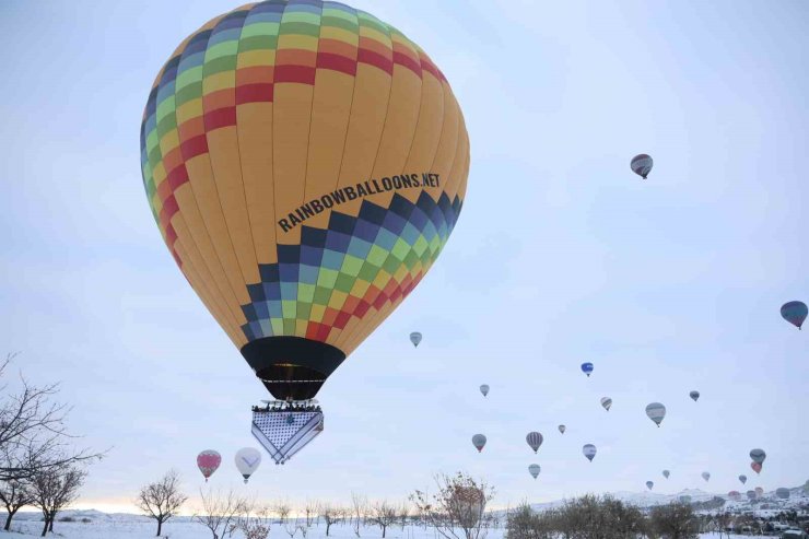 Kapadokya’da balonlar kefiye ile havalandı