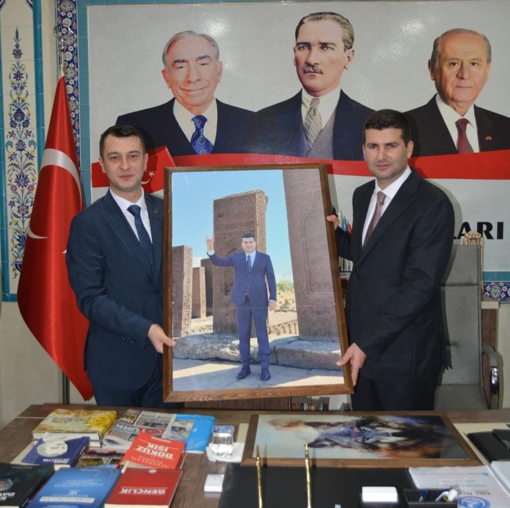 Ülkü Ocakları Genel Başkanı Ahmet Yiğit Yıldırım: "Türk gençliğinin yanındayız"