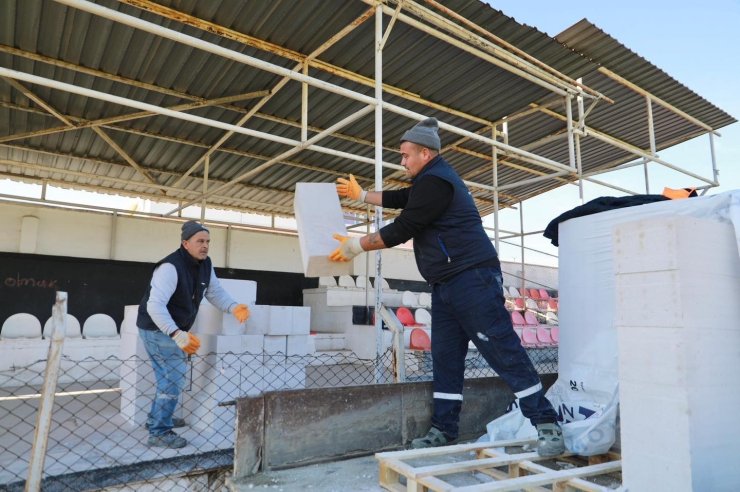 Burhaniye’de çalışmalar aralıksız sürüyor