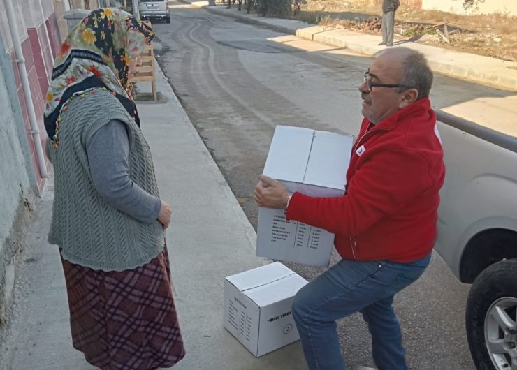 Kızılay’dan ihtiyaç sahibi ailelere destek