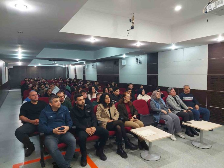 Devrek Meslek Yüksekokulu’nda madde bağımlılığı konferansı düzenlendi