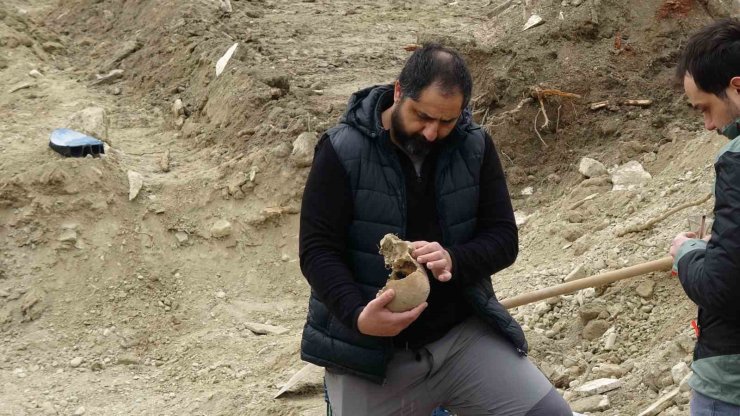 Burdur’da insan kemikleri bulunan bölgedeki saha çalışmaları tamamlandı