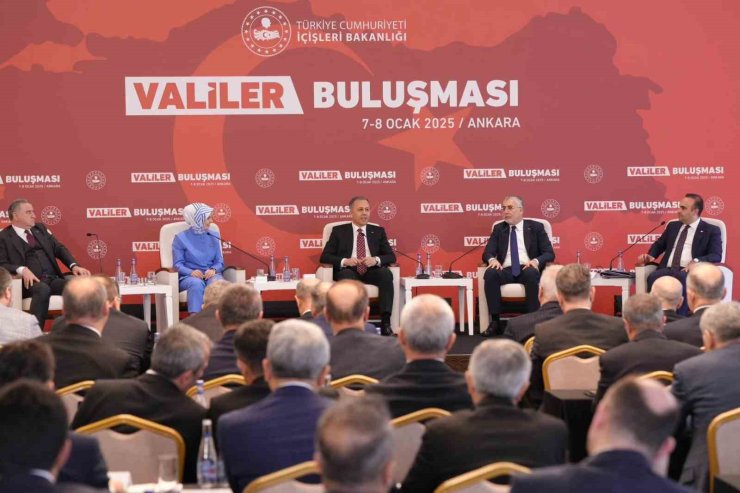 Vali Aydoğdu 81 ilin valilerinin katılımıyla gerçekleştirilen Valiler Toplantısı’na katıldı