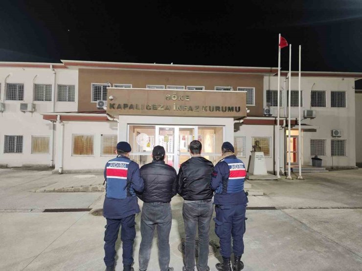 Kuşadası’nda düzensiz göçmenlerle yakalanan organizatörler tutuklandı