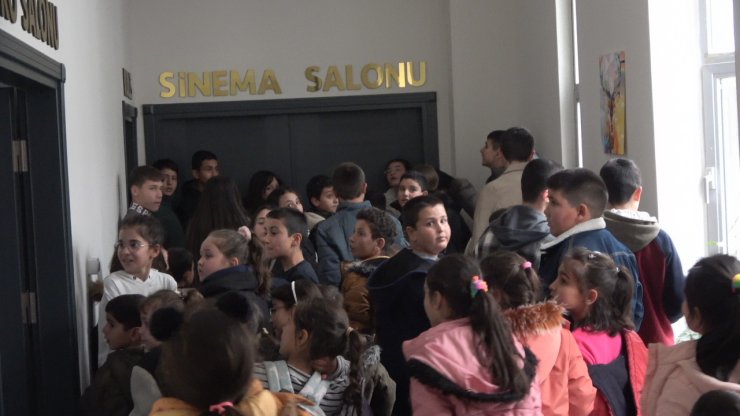 Sorgun’da çocuklar sinema ile tanıştı