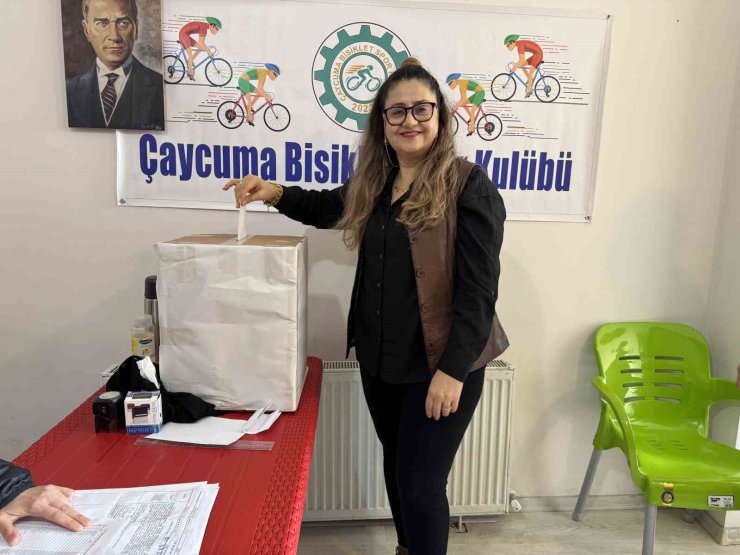Zonguldak’ta bisiklet kulübüne kadın başkan seçildi