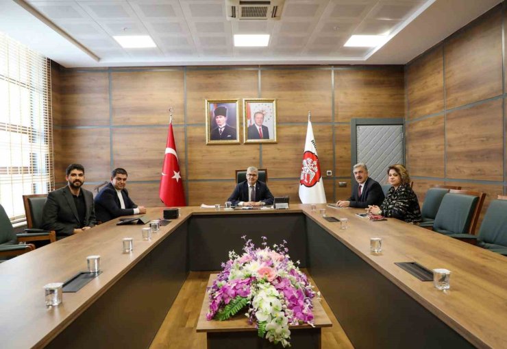 Niğde’de tarihi türbelerin restorasyon projeleri değerlendirildi