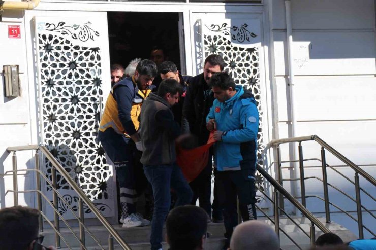 Şanlıurfa’da cinnet getiren kadın 2 kızını öldürüp intihar etti