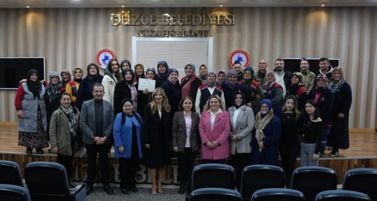 Evlilik okulu eğitimleri sürüyor