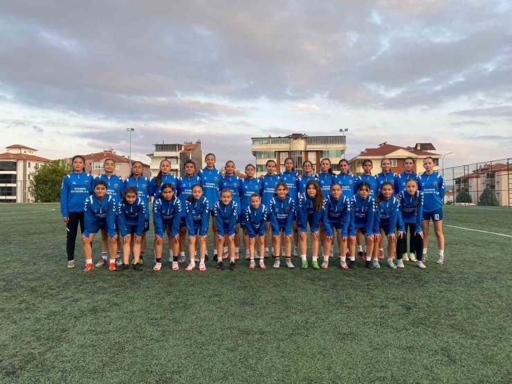 3 Lig Kadınlar Futbol Ligi’nde Bilecik’i temsil edecekler