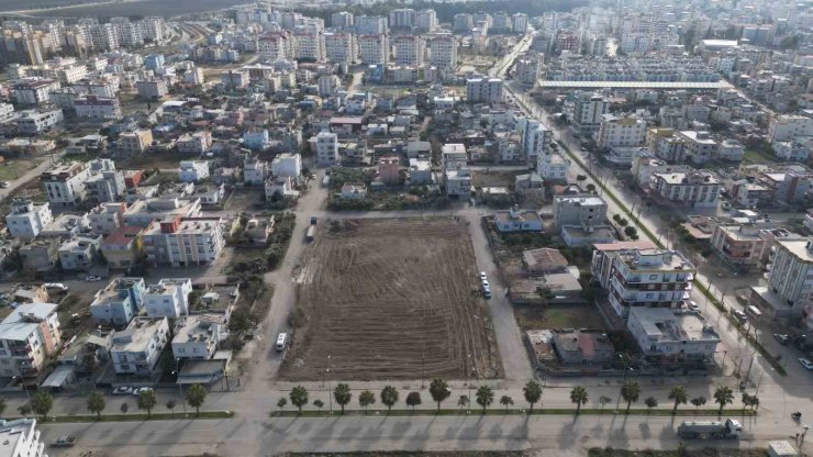 Başkan Kadir Aydar’dan Ceyhan’a Üçüncü Kent Meydanı Müjdesi