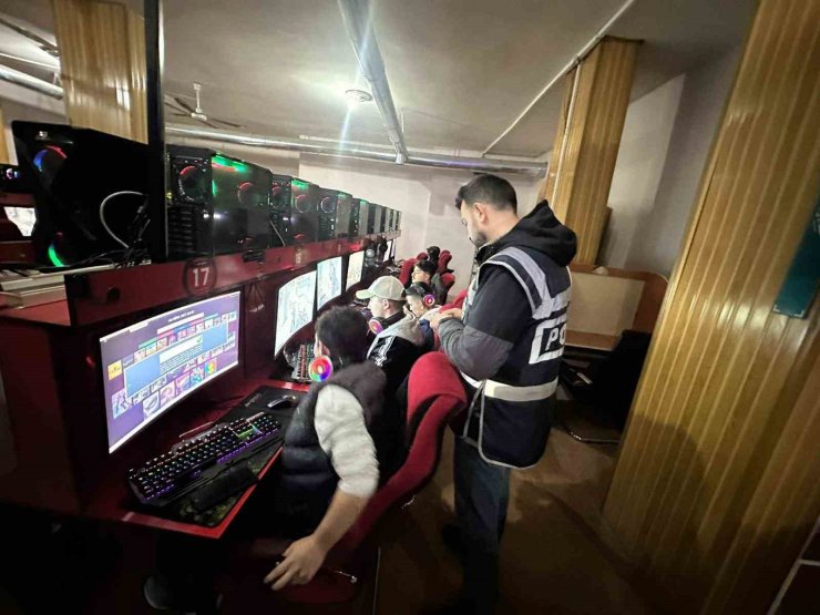 Yozgat’ta internet kafe ve oyun salonları denetlendi