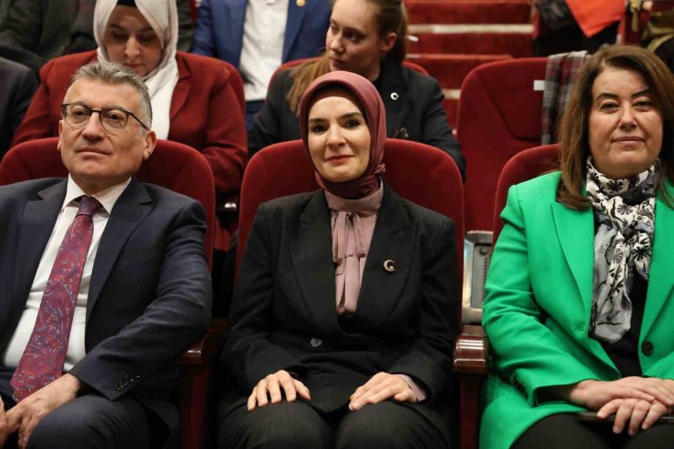 Özdemir: "Bugün Meclis’teki kadın temsil oranımız yüzde 20. Bunu AK Parti yaptı"