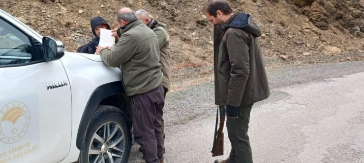 Elazığ’da yasa dışı avcılık yapan 7 kişiye idari ceza