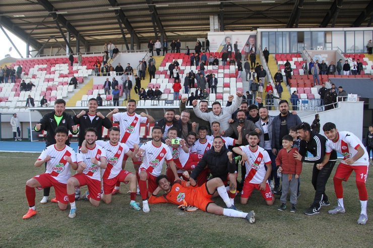 Kulaspor evinde galip