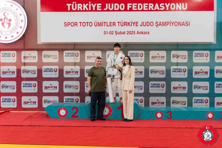 Trabzonlu sporcu şampiyon oldu