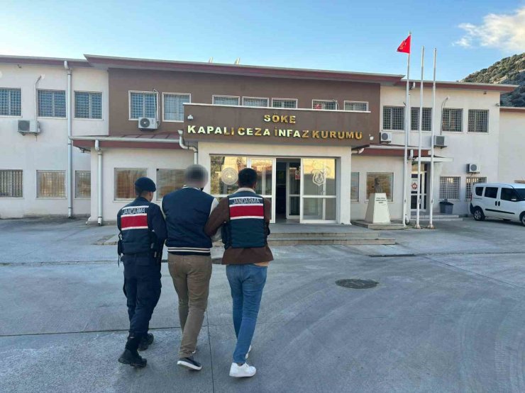 Aydın’da 45 aranan şahıs JASAT’tan kaçamadı