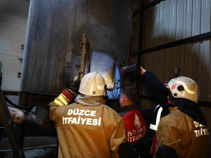 Kereste fabrikasının kazan bölümünde yangın