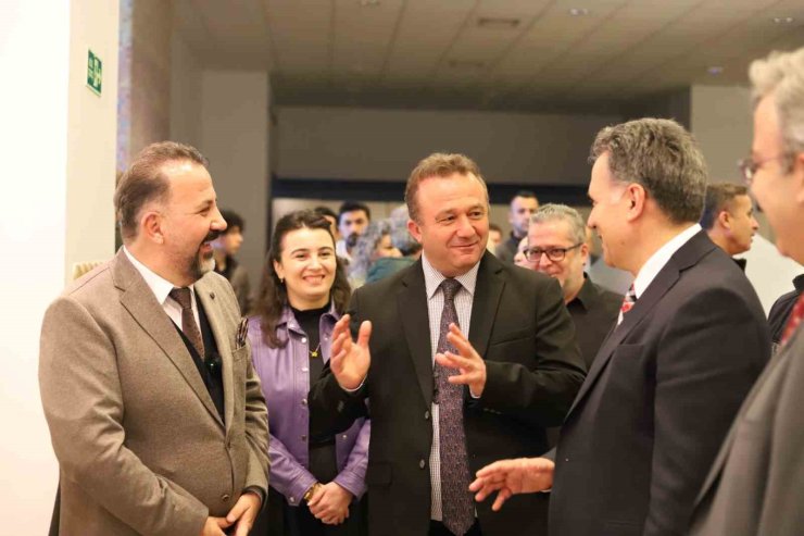 İskenderoğlu’nun Kişisel Sergisi ’Mağara 2.0’ sanatseverlerle buluştu
