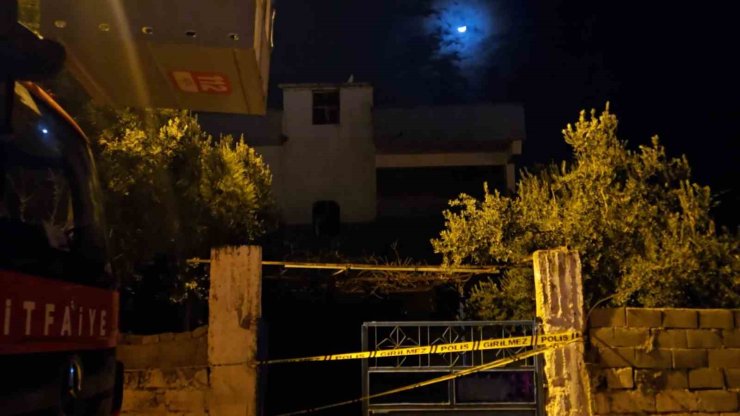 Gaziantep’te evini ateşe veren şahıs dumandan etkilendi