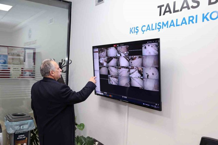 Kar yağdı, Talas’ta kış çalışmaları ekipleri yollara düştü