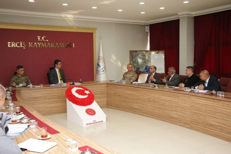 Erciş’te "El Yapımı Patlayıcılarlf Mücadele Toplantısı" yapıldı