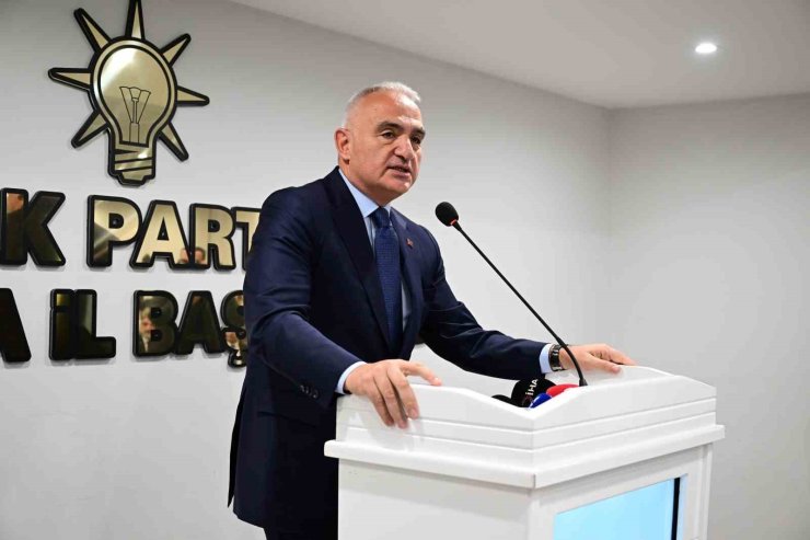 Bakan Ersoy: "Depremlerden etkilenen 377 kültür varlığı için restorasyon çalışmalarına başlanıldı"