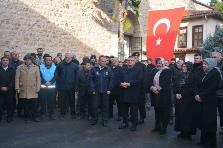 Sinop’ta deprem bölgesi için hayır çarşısı