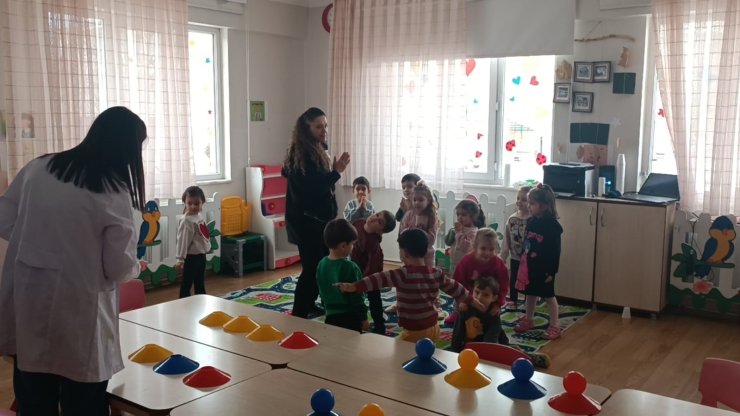 Tavşanlı Hande Gül Anaokulu’nda depremin yıl dönümü anıldı