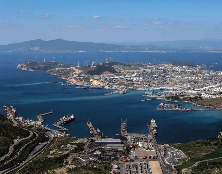 Aliağa limanları 2024’te zirvede: yükte birinci, konteynerde rekor