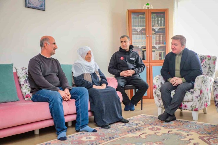Asrın felaketinde Erzincan’a gelen Arıca ailesi ziyaret edildi