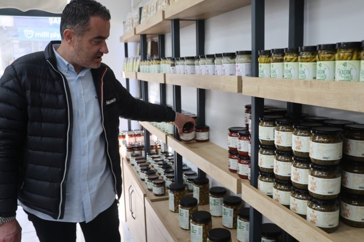 Koçarlı Market açılış için gün sayıyor