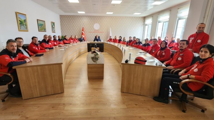 Müdür Yılmaz, AKUB ekibi ile bir araya geldi