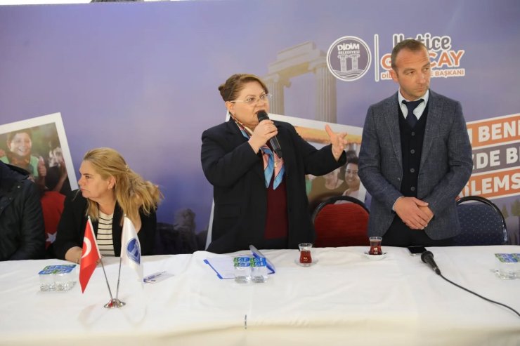 Başkan Gençay, Altınkum Mahallesi’nde vatandaşlarla buluştu
