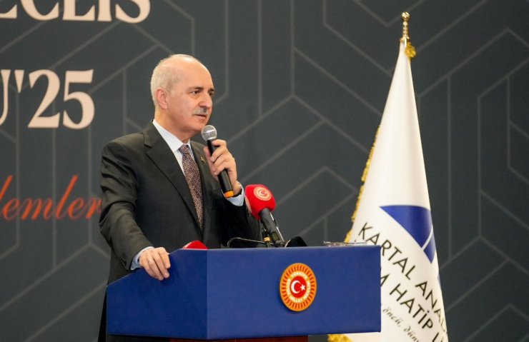 TBMM Başkanı Kurtulmuş: "Demokrasinin güçlendirilmesi için toplumsal mutabakatı sağlamış yeni bir anayasa"