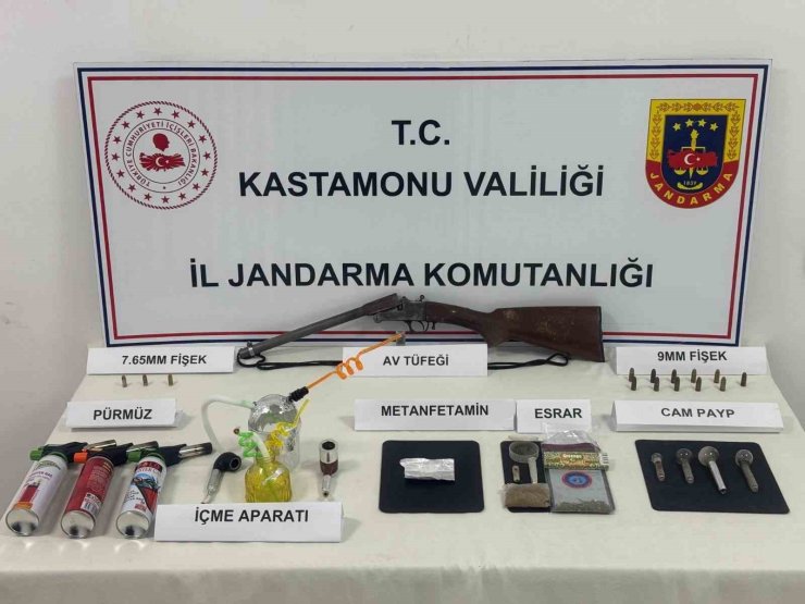 Kastamonu’da uyuşturucuyla yakalanan 2 kişi tutuklandı