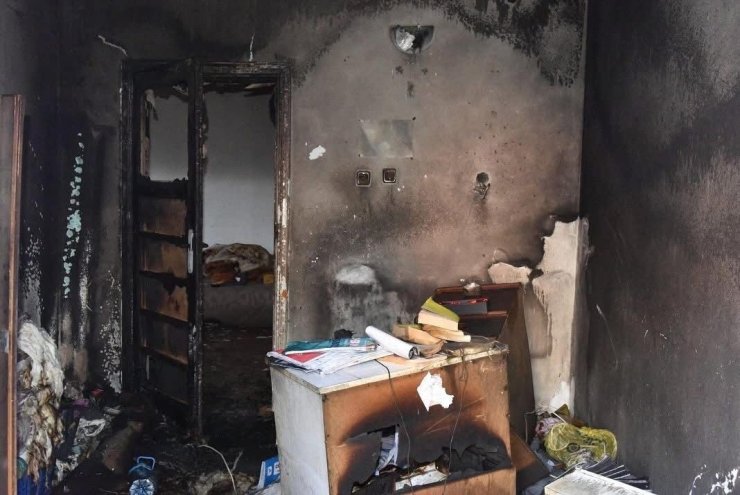 Eğirdir’de yangın çıkan ev kullanılamaz hale geldi