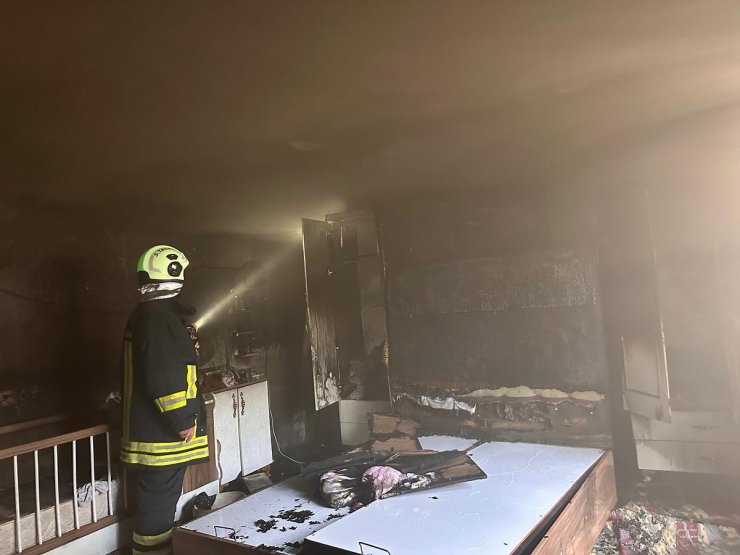 Kırıkhan’da ev yangını