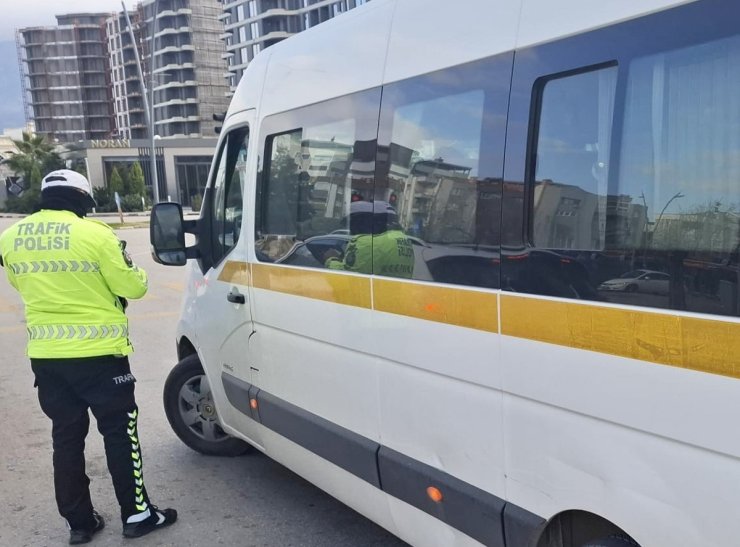 Manisa’da 14 okul servisine idari para cezası kesildi