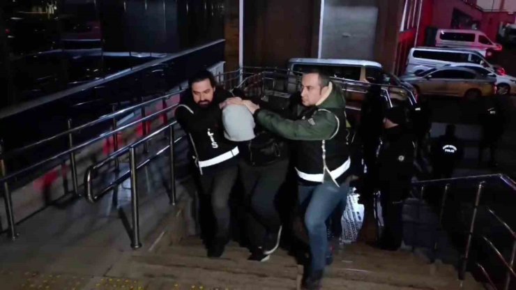 Zonguldak’ta tefecilik ve yağma suçlamasıyla 8 şüpheli gözaltında