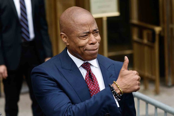 ABD Adalet Bakanlığı, New York Belediye Başkanı Adams hakkındaki davanın düşürülmesi talimatını verdi