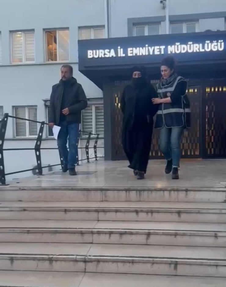 12 yıl hapis cezasıyla aranan firari hükümlü kadın yakalandı